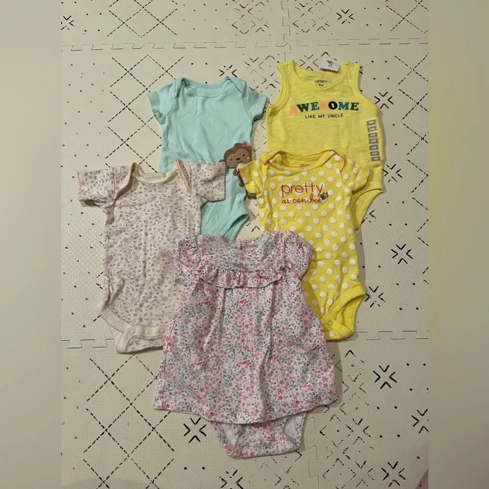 Bundle of baby girl onesies 3m‎